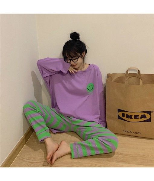 Take a live photo of South Korea 2020 spring and Autumn New Women's loose and versatile smiley face printed pajamas

