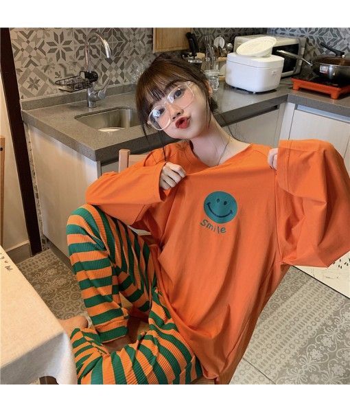 Take a live photo of South Korea 2020 spring and Autumn New Women's loose and versatile smiley face printed pajamas
