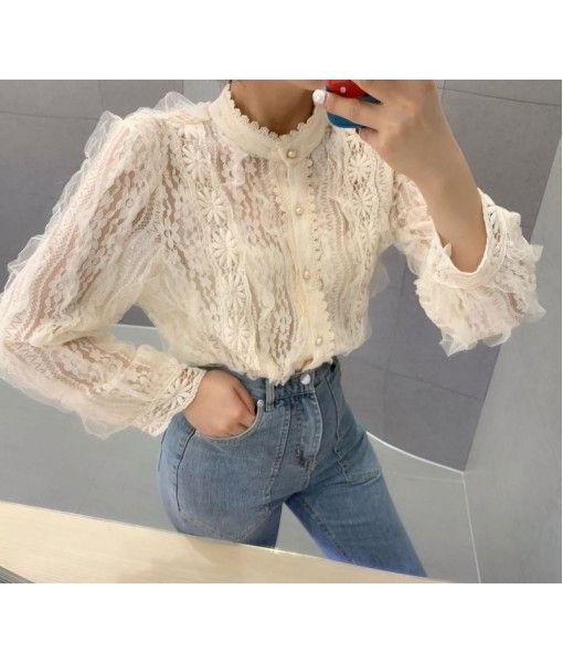 Cross border source of goods: East Gate, South Korea new women's sweet age reducing Lace Crochet splicing shirt in autumn and winter 2019
