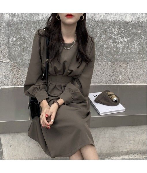 Cross border source of goods: 2020 Korean version, new dark style, fine feel, French retro waist collection dress
