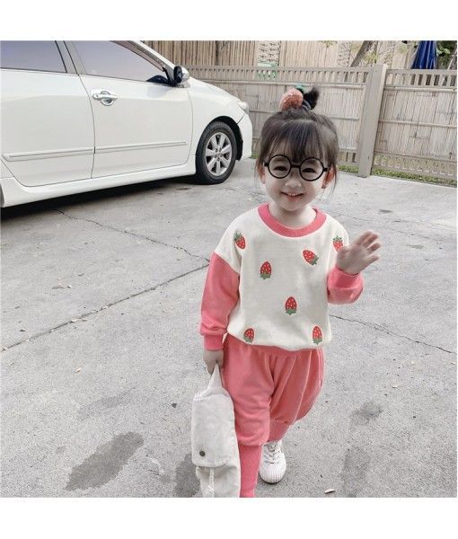 Caviar children's girl 1-5 years old 2020 spring embroidery strawberry suit kindergarten set