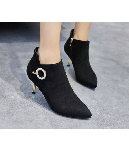 Wenzhou Amy more 2019 autumn new suede pointy Martin boots women plus velvet inside metal rhinestones shorts tide
