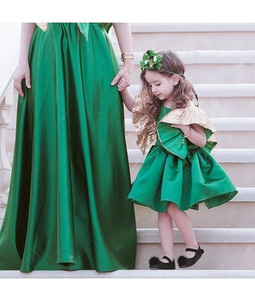 European and American girls' dresses children's sequins flutter sleeve bow princess dress  boutique clothing